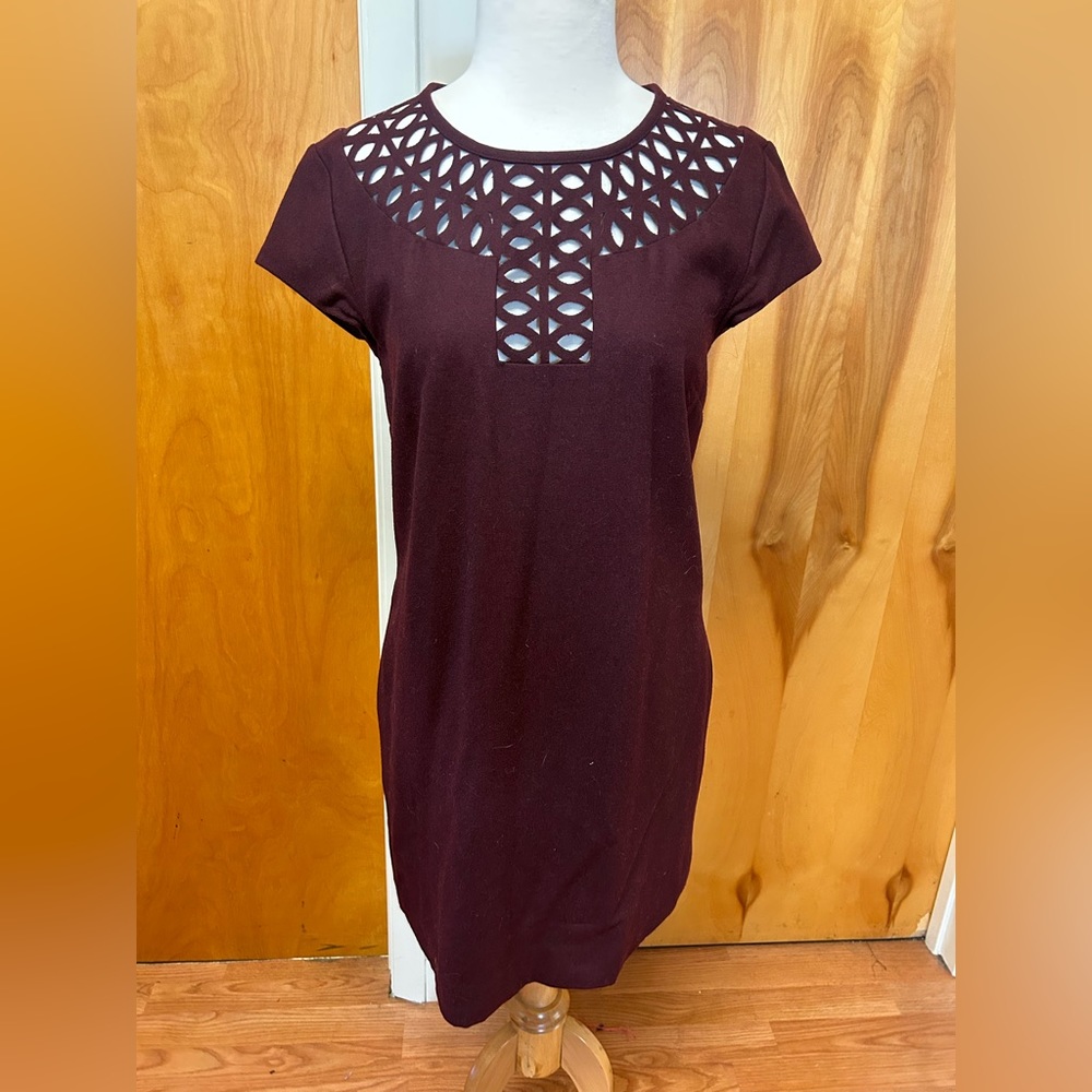 Susana Monaco wool burgundy dress with cut out neckline size Medium.